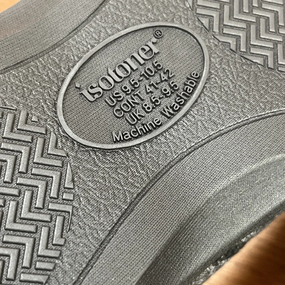 Isotoner Gel-Infused Memory Foam Indoor/Outdoor Men's Slippers L (9.5-10.5) NEW